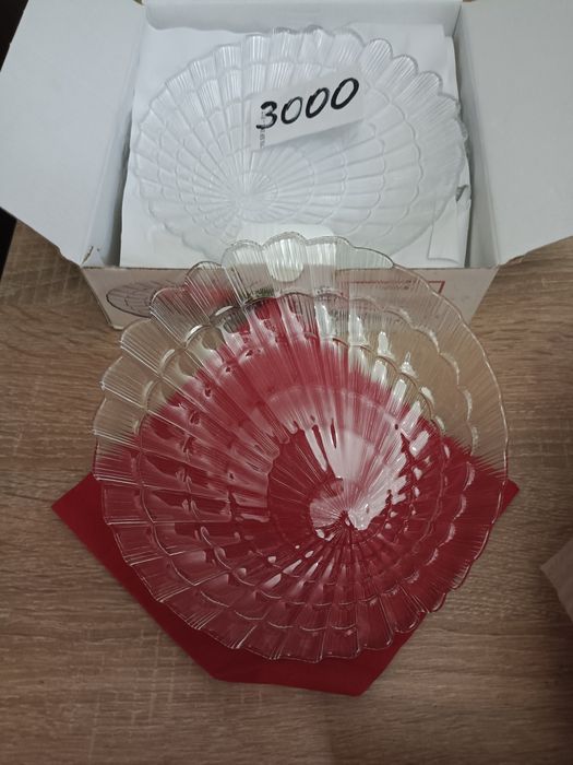 Продам     посуду