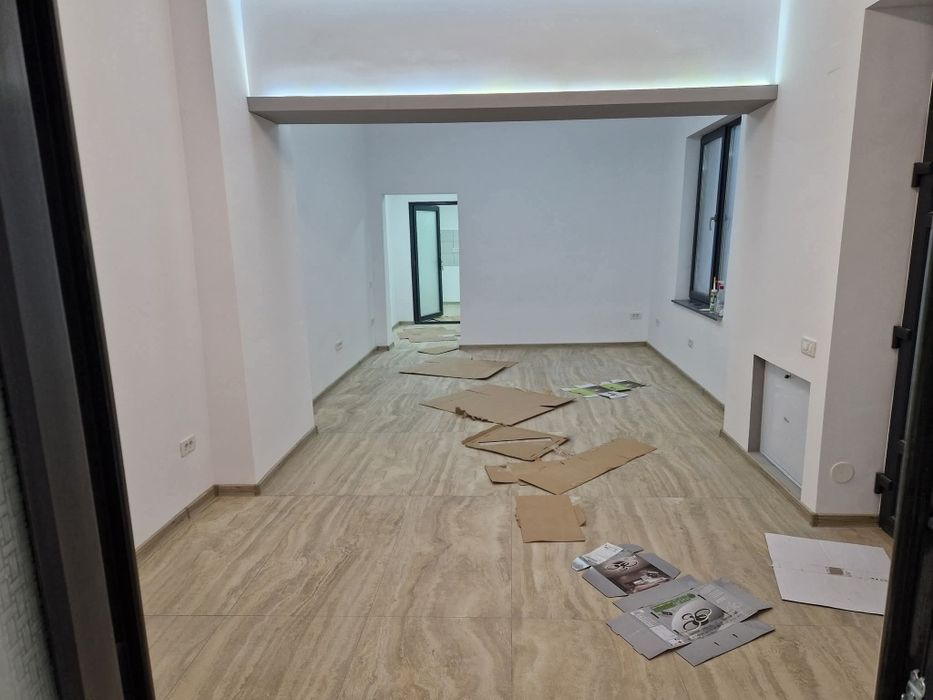 Casa B-dul Independentei vis-a-vis de Maternitate