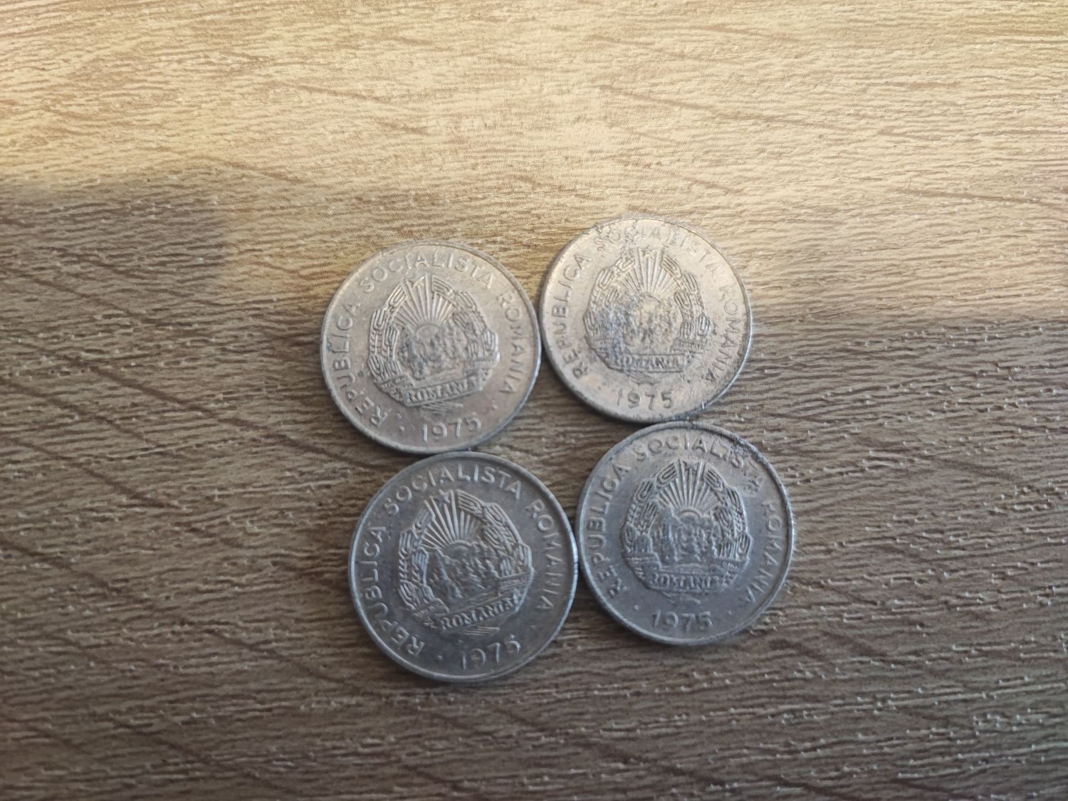Moneda 15 bani an 1975
