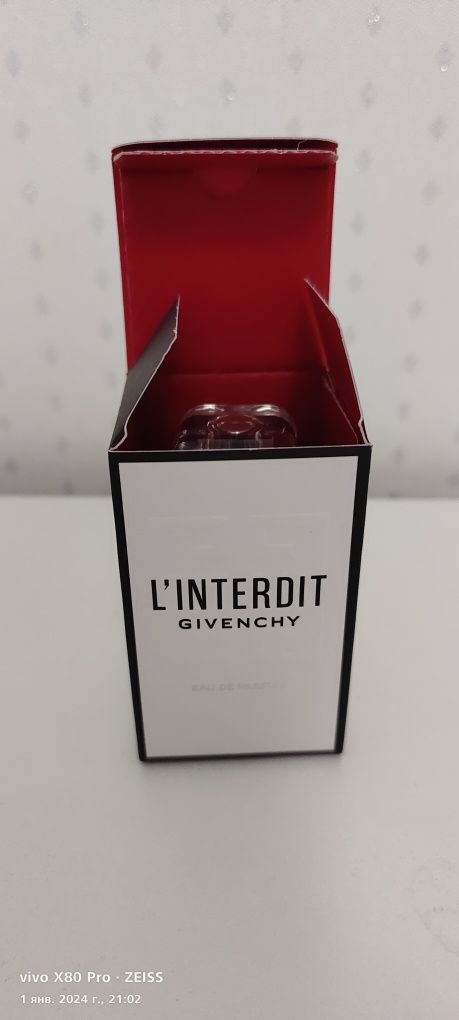 L'interdit Givenchy