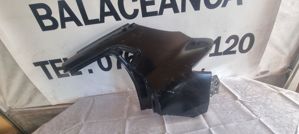 Aripa stanga spate renault Megane 4 hatchback