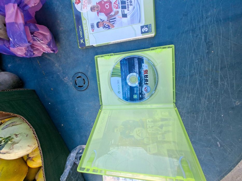 Продам игри за екс сбокс за информация на лично,цена по договаряне