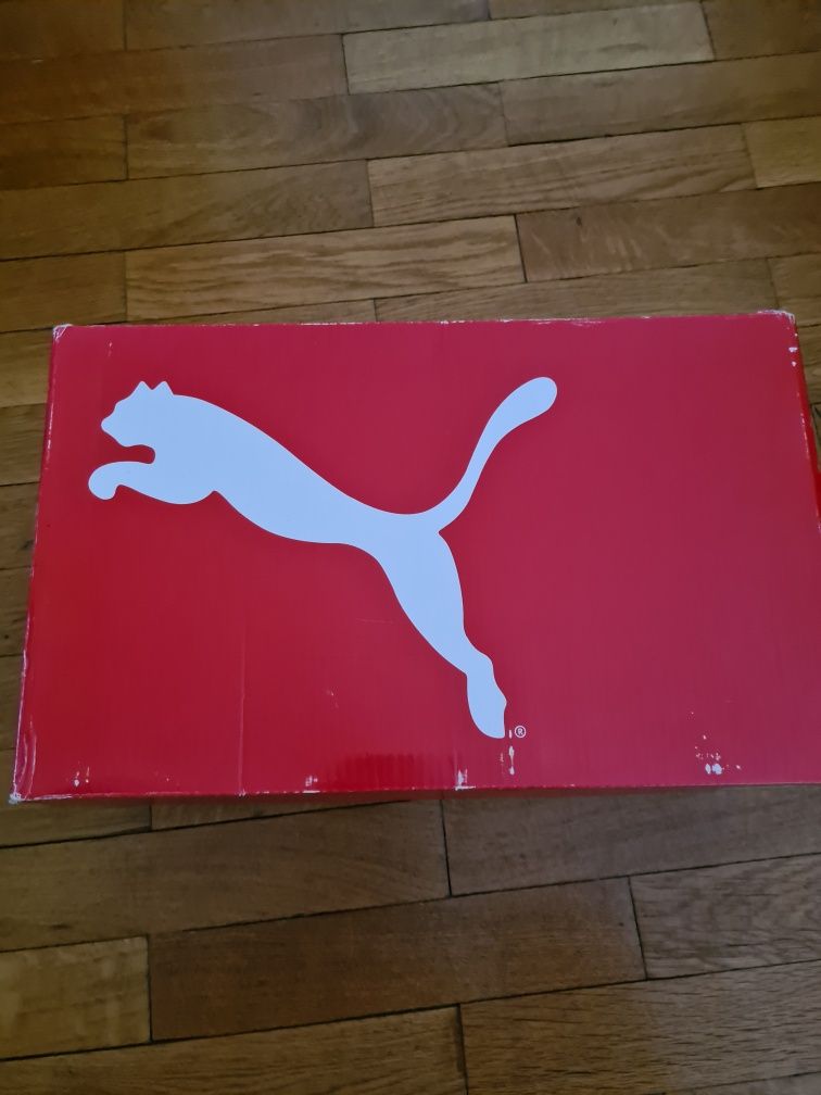 Дамски маратонки PUMA номер 41