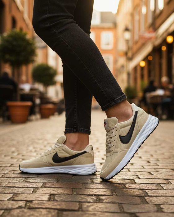 NIKE с модерна и стилна цветова комбинация Код: 2017