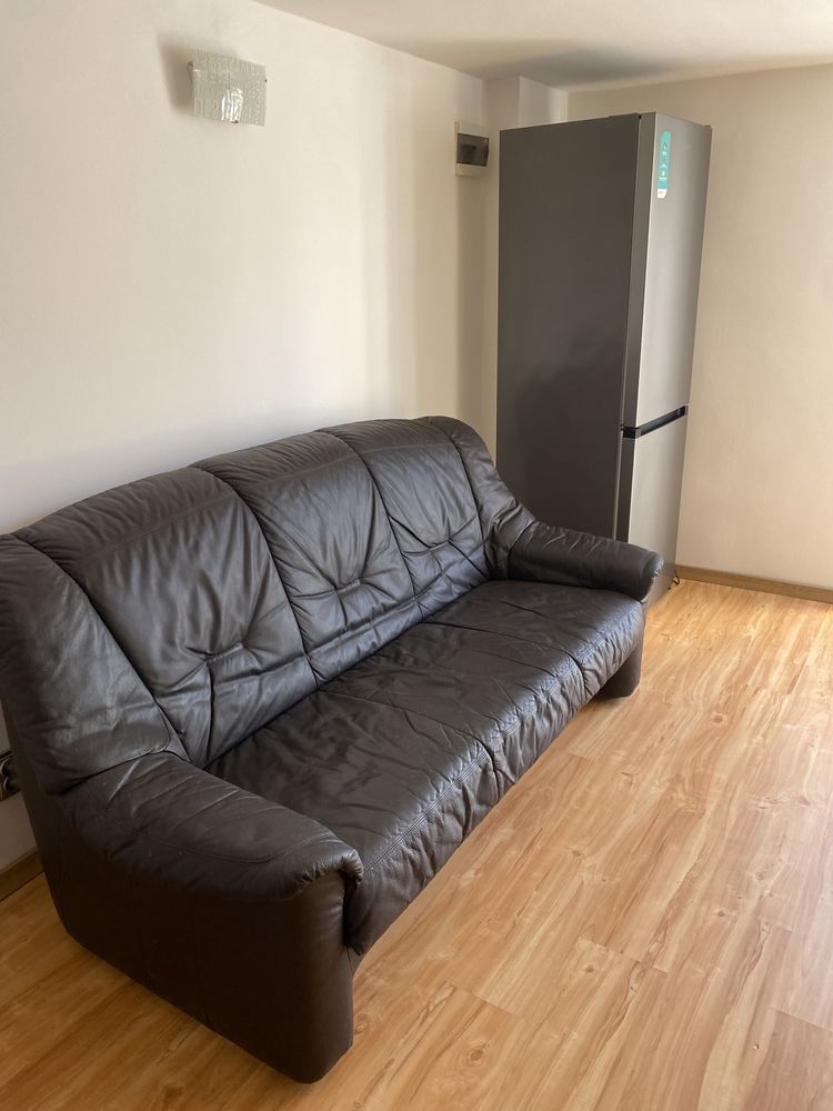 De închiriat  spatiu comercial,apartament