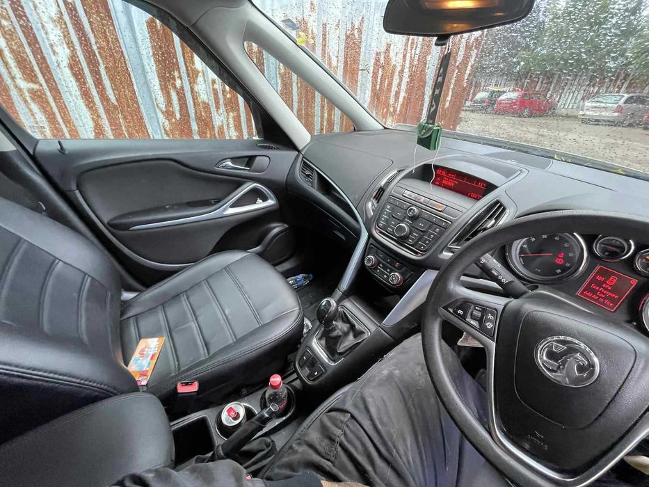 Opel Zafira C Tourer 1.8 на части опел зафира ц 1.8 турер