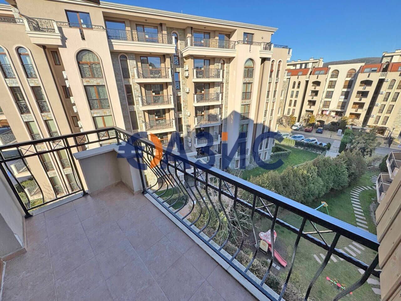 Продава се Двустаен апартамент в к.к. Слънчев бряг - 47 кв.м за 1809 €/кв.м - Снимка #10