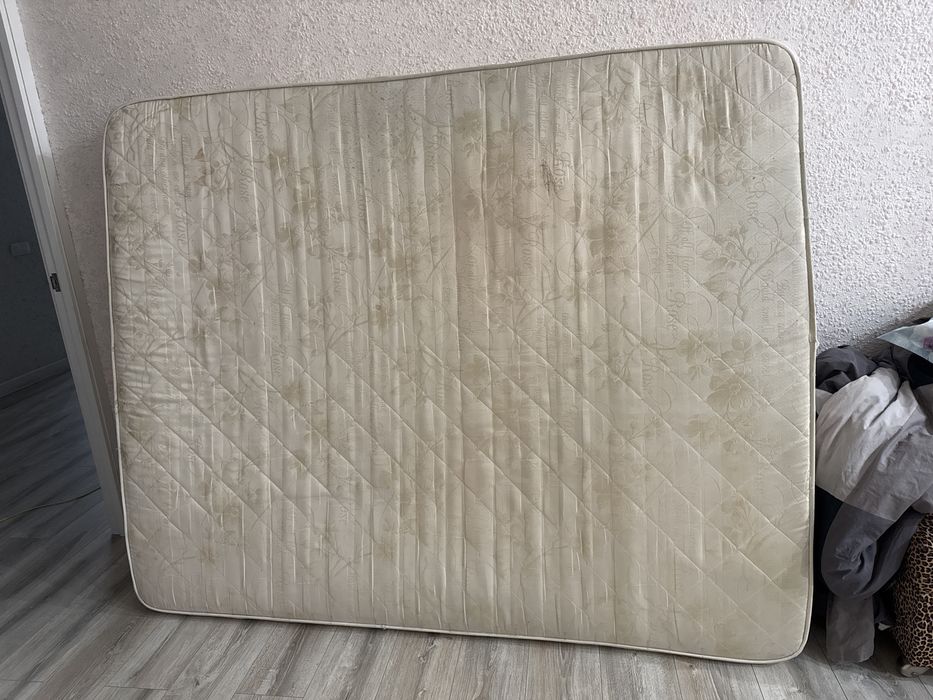 Матрас продам недорого