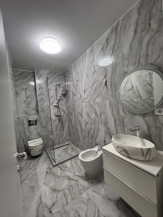 Garsoniera lux ! Locuita 1/2 luni pe an ,totul ca nou !!!