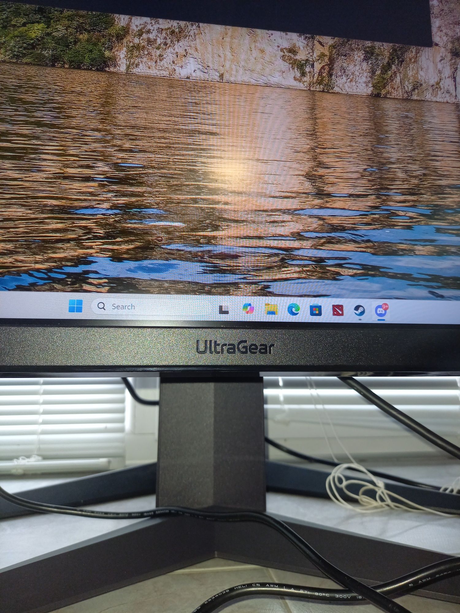 Монитор LG 32GR93U-B 32" UltraGear IPS 4K 144Hz