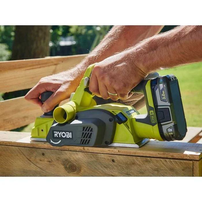 Ryobi-Mașină de rindeluit 18V ONE+™
R18PL-0