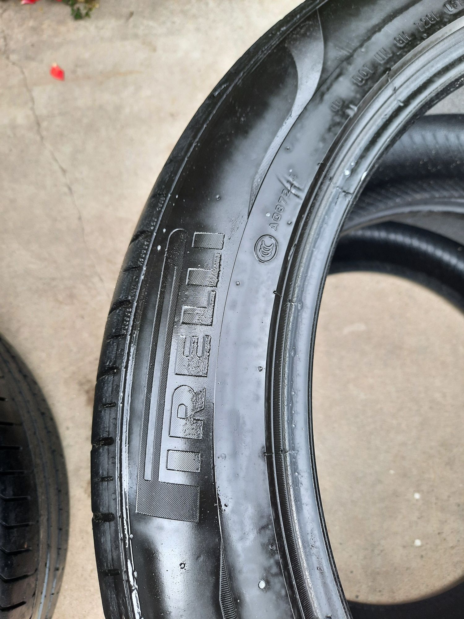 Anvelope de vara pirelli, 315/40/R21 si 275/45/R21, 500 lei