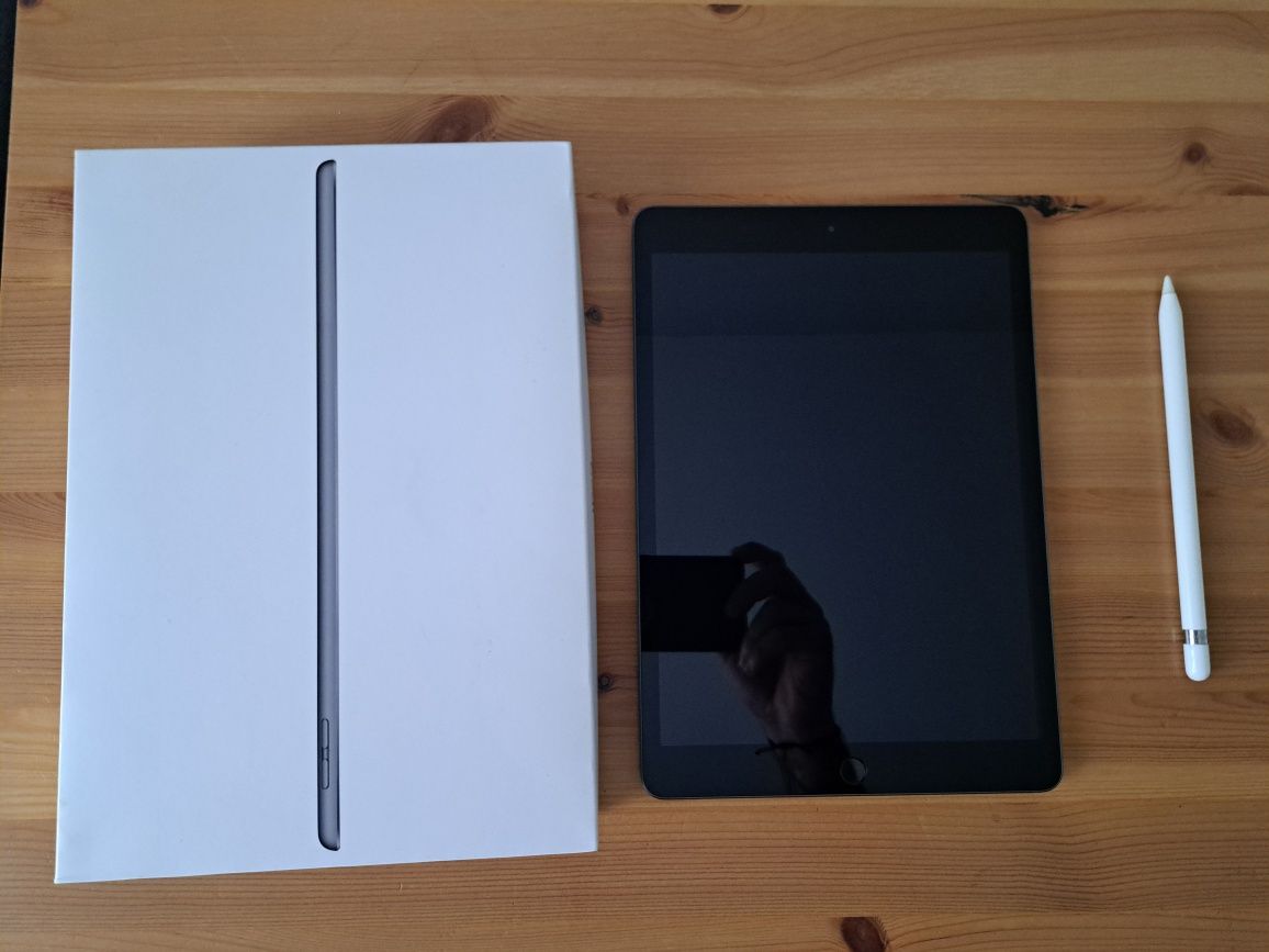 Ipad gen 8 , 10.2