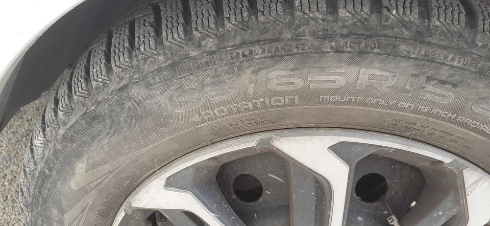 4 бр. зимни гуми NOKIAN - 185/65R15 88T