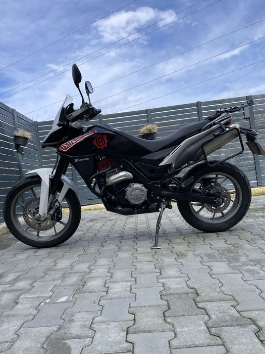 Motocicleta Husqvarna TR 650 Strada ( BMW F , G 650 GS )