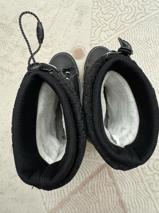 Зимняя обувь размеры 35 UGG 36 Outventure