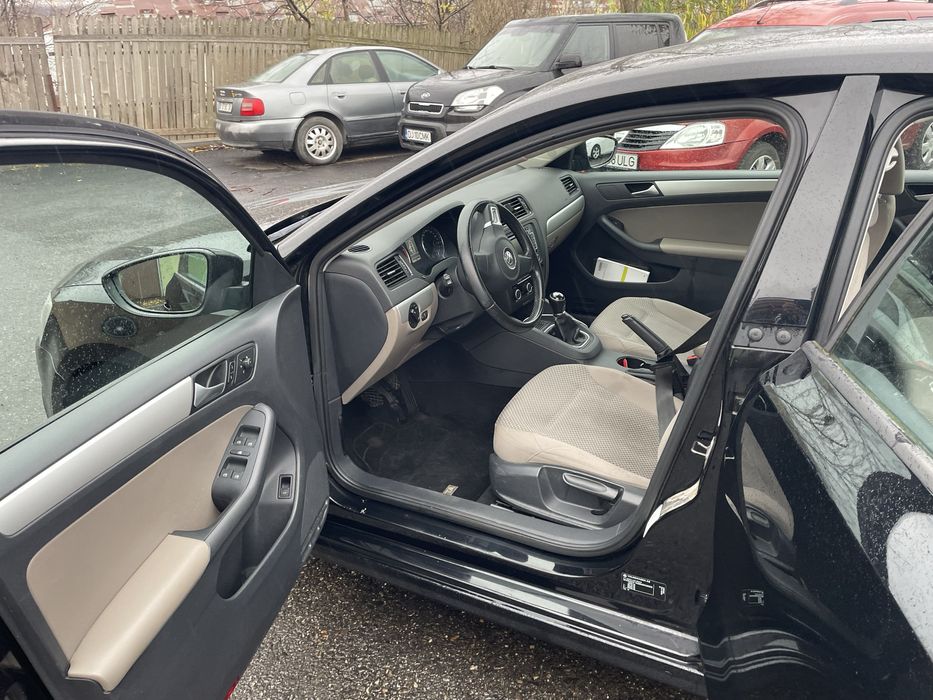 Oferta! Volkswagen Jetta/1.2 benzina,distributie pe lant