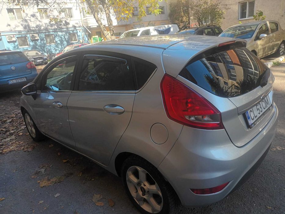 Ford fiesta 1.4 benzina plus GPL