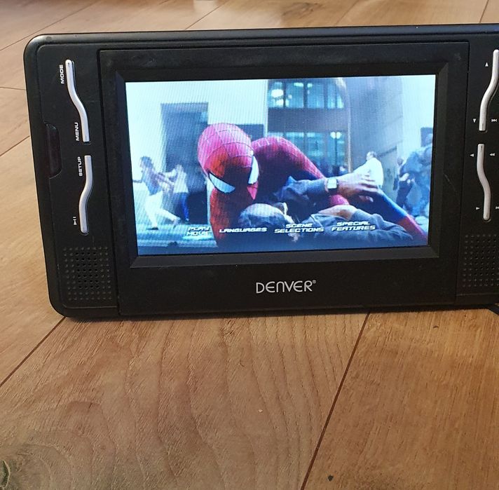 DVD tetiere + CD-uri cu desene