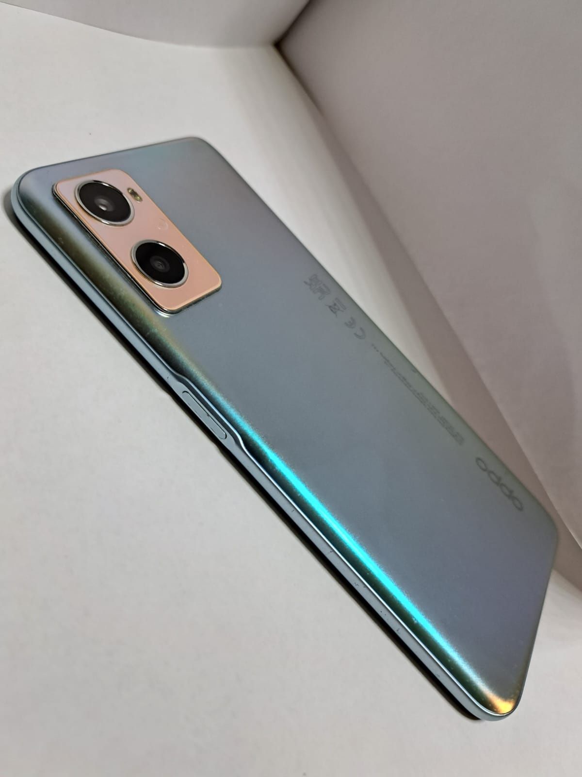 Telefon Oppo A96