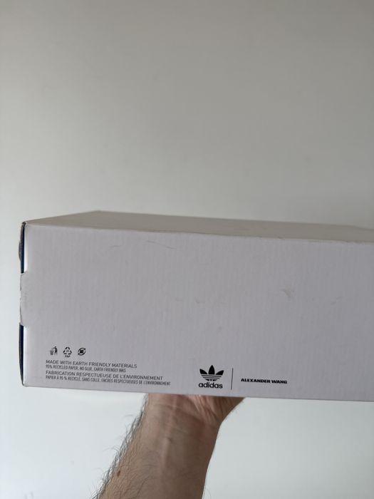 Vând Adidas Alexander Wang 44 2/3