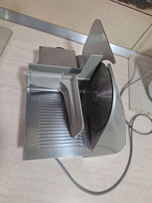 Feliator mezeluri graef