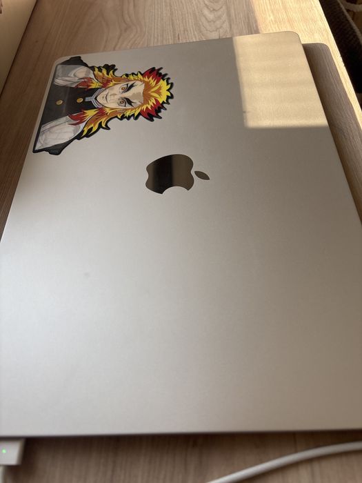 Ноутбук Apple MacBook Air A2941 с дисплеем Retina Liquid