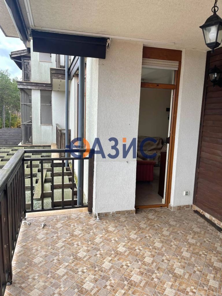 Продава се Тристаен апартамент в Созопол - 95 кв.м за 1685 €/кв.м - Снимка #8