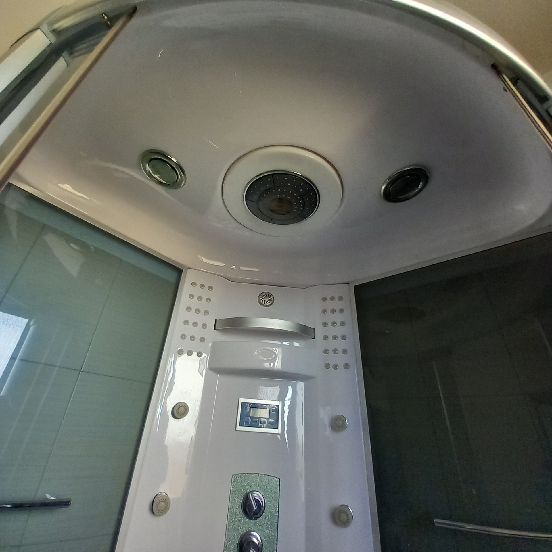 Cabina cu idromasaj