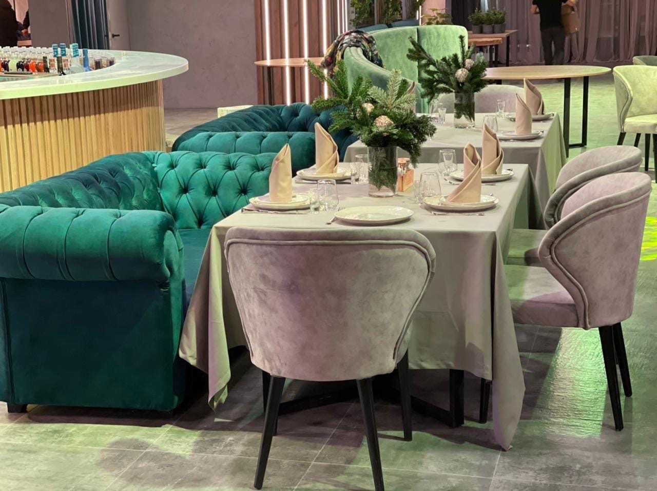 Столы и стулья для кафе, столовых и ресторанов