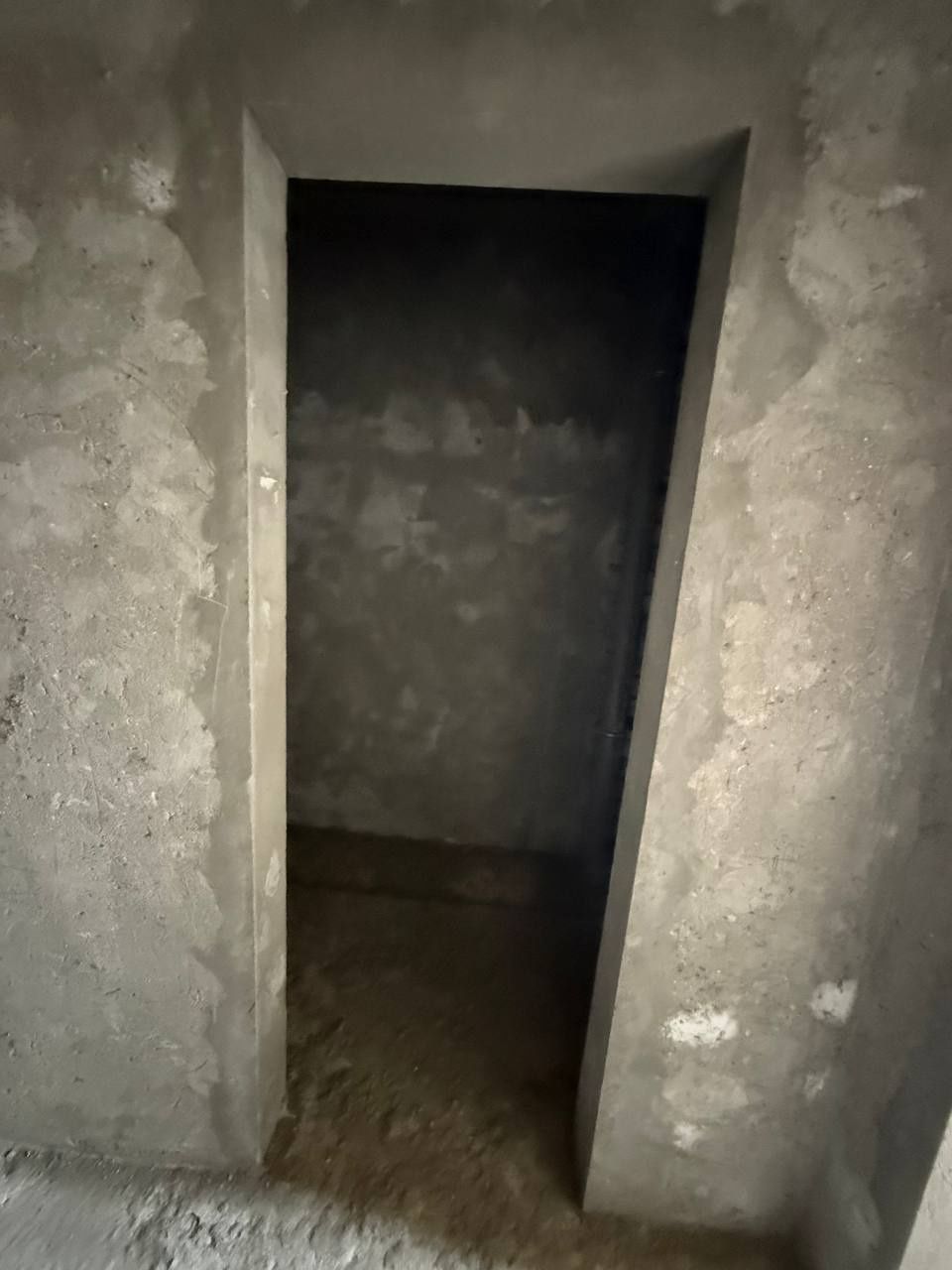 Novostroyka 4 etaj dom 2 etaj 50k.v srochna