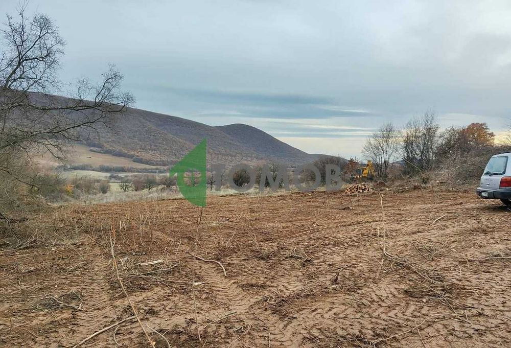 Урегулиран парцел в красивото село Сулица