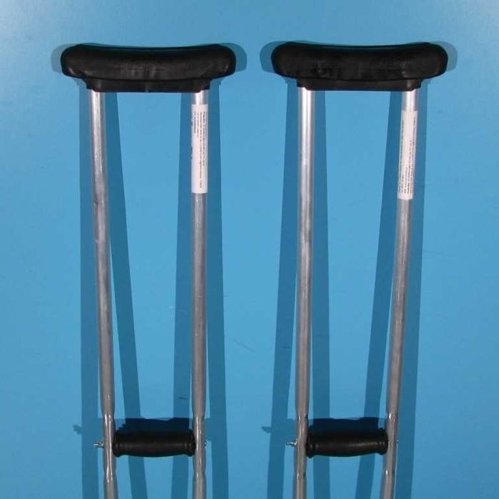 Carje cu sprijin subaxilar Marime L aluminiu Noi / set 2 buc