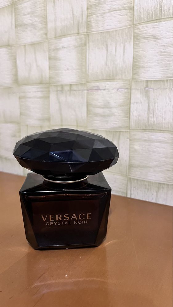 Versace Crystal Noir парфюмерная вода EDP 90 мл, для женщин