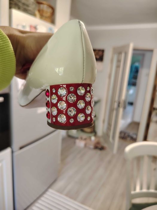 Pantofi Miu Miu stare impecabila