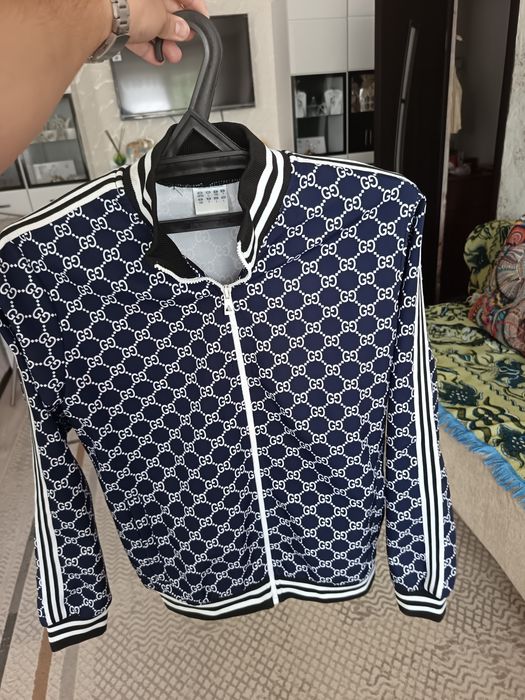 Продам двойку,Gucci размер 48, мужс