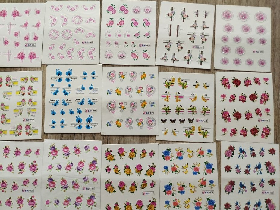 38 броя ваденки за нокти/ маникюр цветя