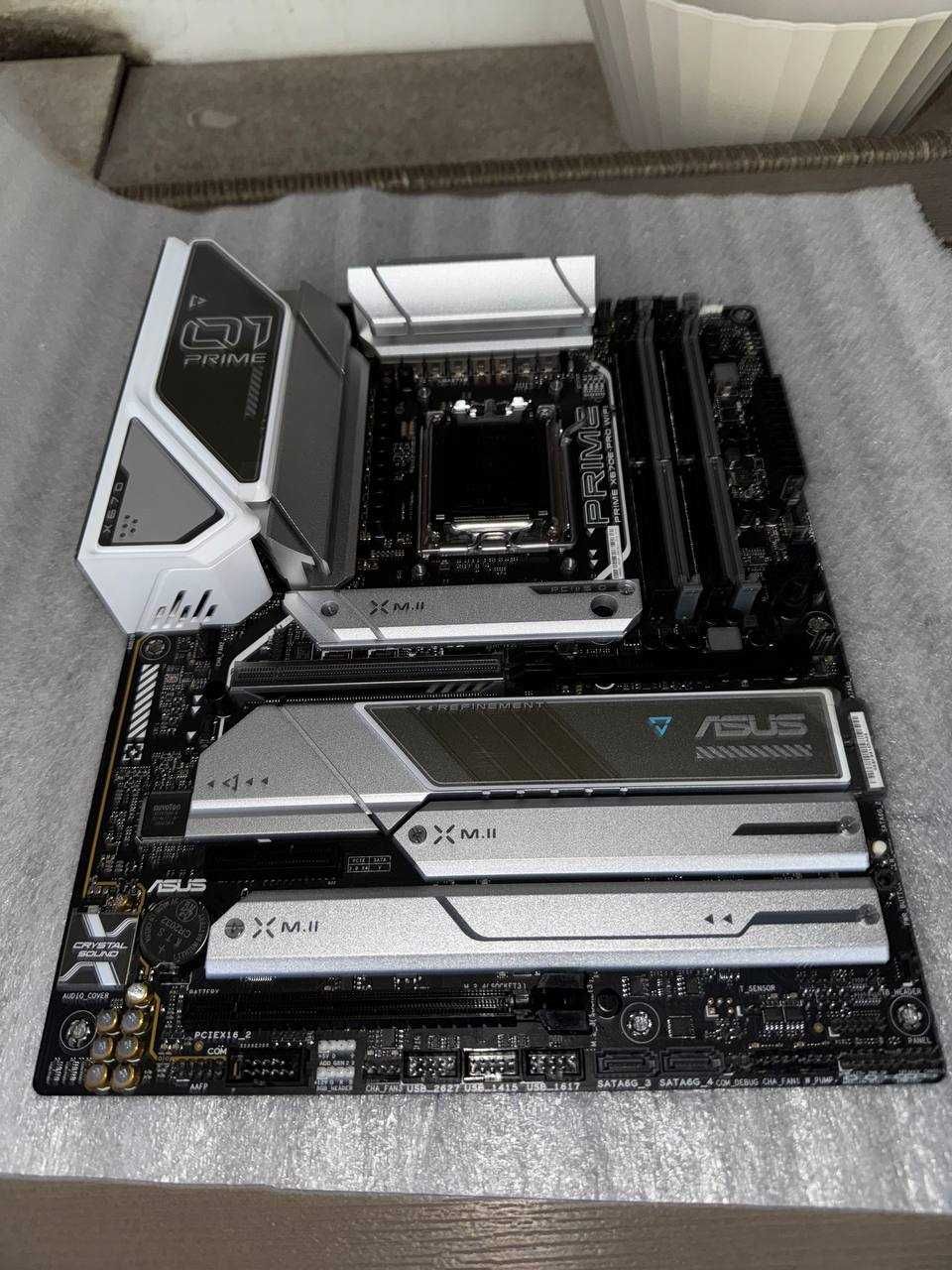 Геймърска дънна платка ASUS PRIME X670E PRO WIFI за AMD процесори
