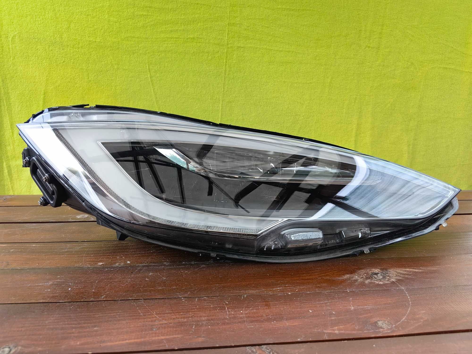 Десен фар Tesla Model S Full LED Facelift / Фар Тесла Модел С