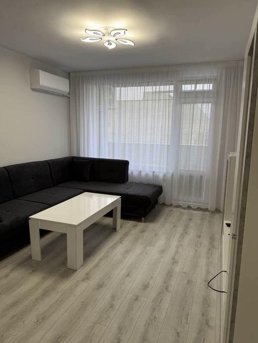 Дава се под наем Тристаен апартамент в Пловдив, Тракия - 100 кв.м за 500 € - Снимка #1