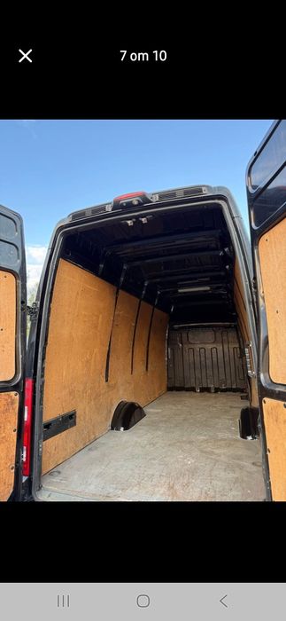 Бус под наем Iveco макси база