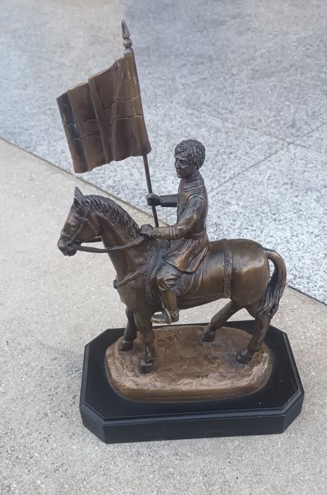 Statuie din metal neferos