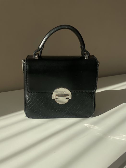 Малка дамска чанта