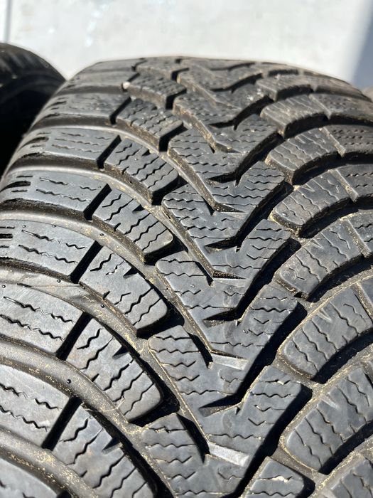 4 бр. зимни гуми 205/55/17 Falken DOT 0921 6-7 mm