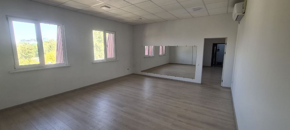 Сдаётся в аренду помещения под офис 66м², 157м² и 300м².