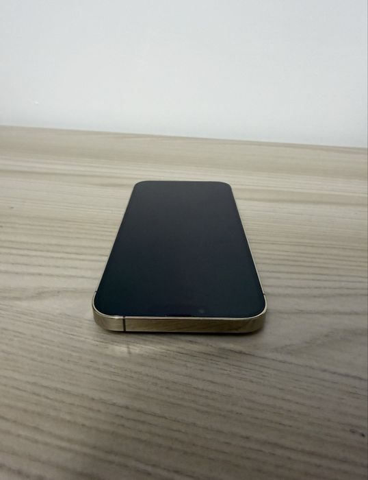 Vand iphone 13 pro max in stare impecabil