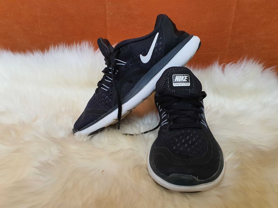 Adidasi Nike  Flex  Run copii marimea 36 eur