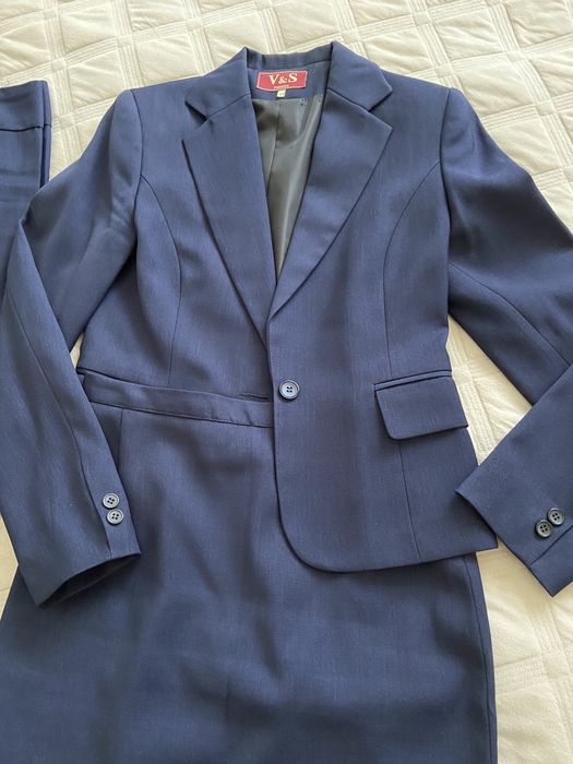 Классические костюмы