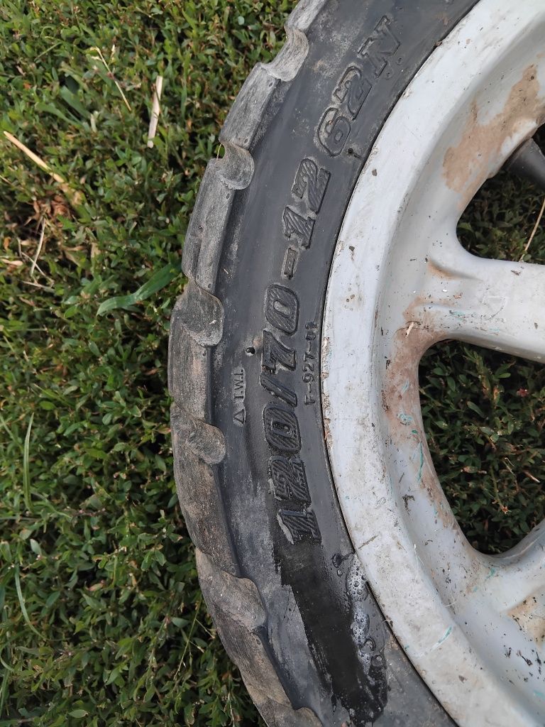 Vând roata de scuter 250 ron
