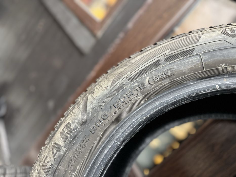 4 Anvelope Goodyear UltraGrip Performance 3 – 205/60 R16 96V DOT 2023